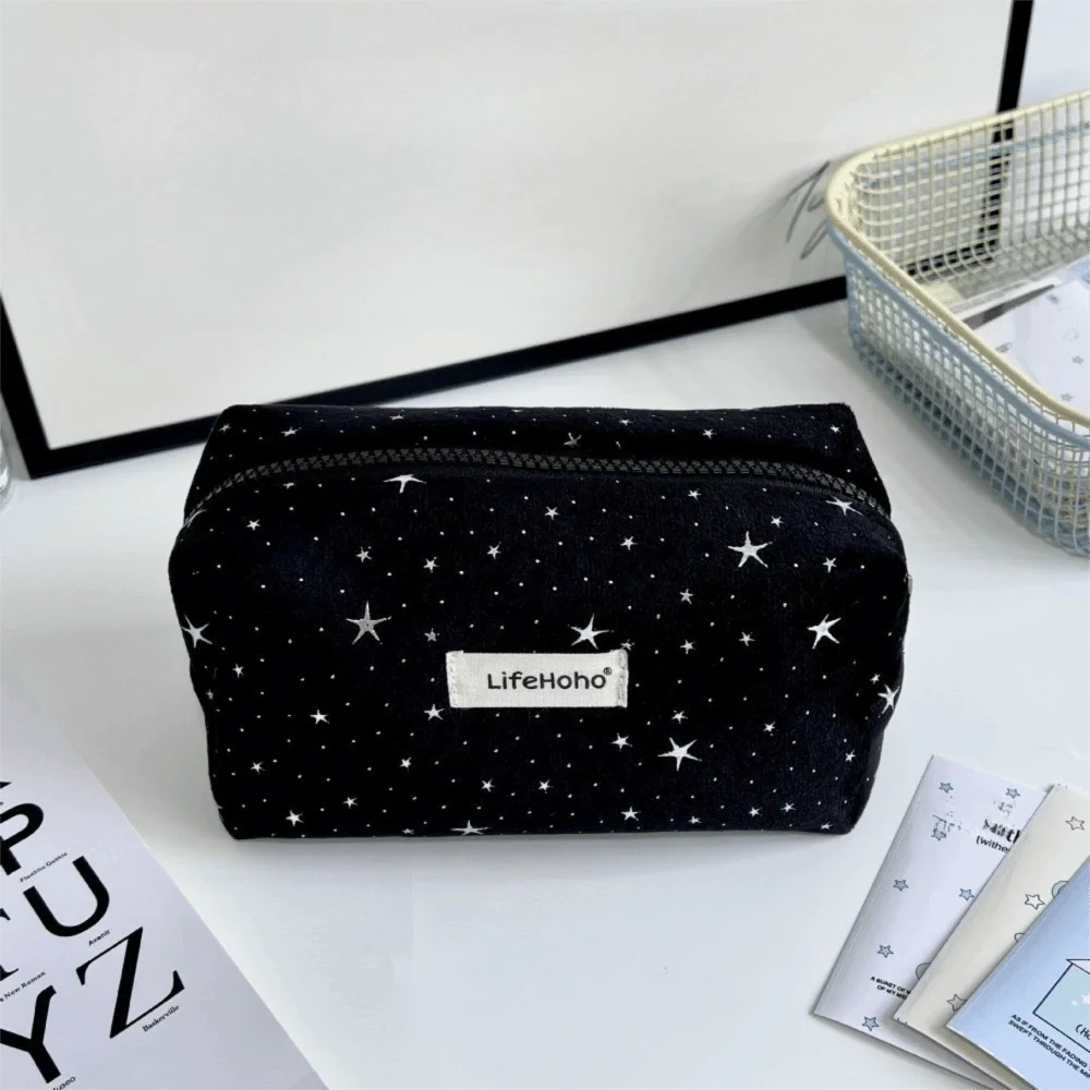 

INS Style Star Print Cosmetic Storage Bag Zipper Closure Nylon Sanitary Pad Bag Toiletry Bag Youth Use