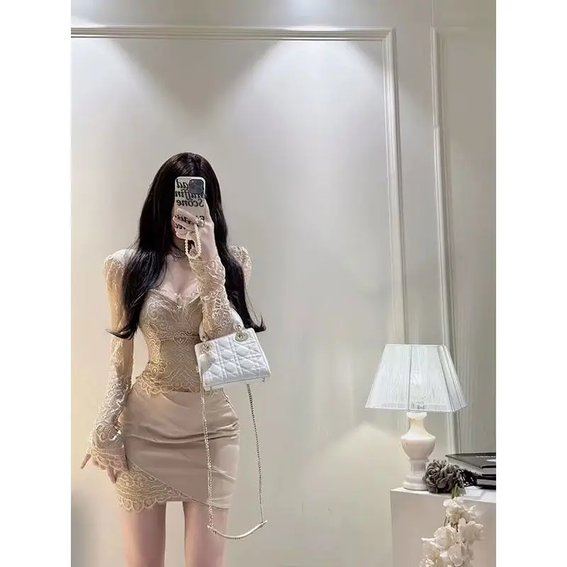 

Ele Lace Top And Skirt Set Luxury Brand New Summer 2025 Bodycon f-length Sve Long Sve Faionable Women's Outfit