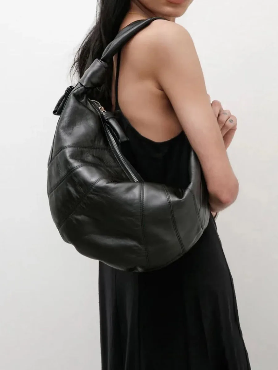 

Spring Summer 2025 New Lamelle Horned Bag eep Leather Versatile Croissant Casual Underarm Waist Bag Soft Briti Sle Wallet