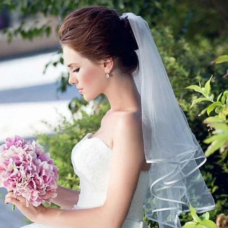 Fresh Looking Wedding Accessories Two Layers Veil Ribbon Edge White Ivory Veils Bridal With Comb