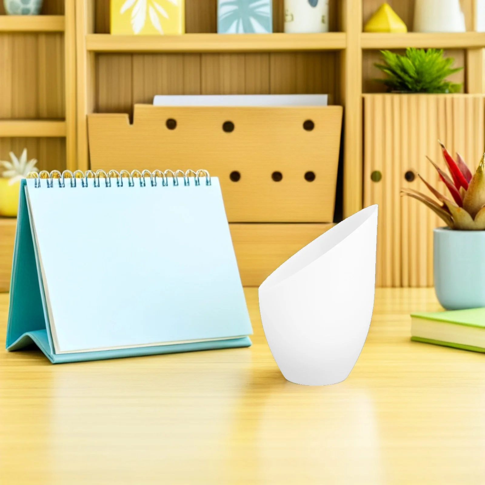 

5Pcs Horseshoe Design Lamp Shade Sturdy Plastic Lampshade for Bedroom Living Room Desk Light Accessory Lamp Shade