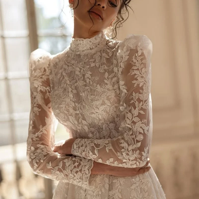 

Customized Shiny ivory white Ball Gown Royal Wedding Dresses Sweetheart applique backless Vestido De beads Made Robe De
