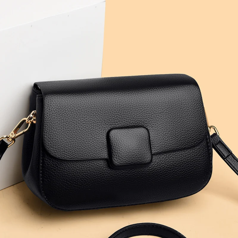 

Designer-style genuine leather women's bag. A luxurious small square bag, a women's crossbody bag, a high-end single-shoulder ba