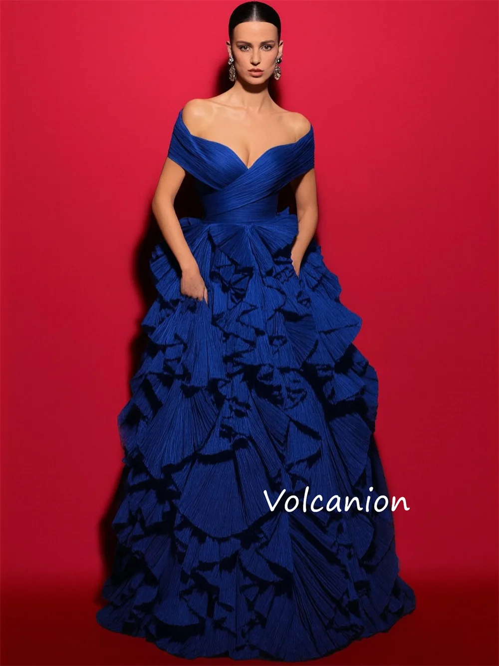 Customized Formal Pleat Ruffle A-line Off-the-shoulder Long Prom Dresses Celebrity Chinese Style Matching