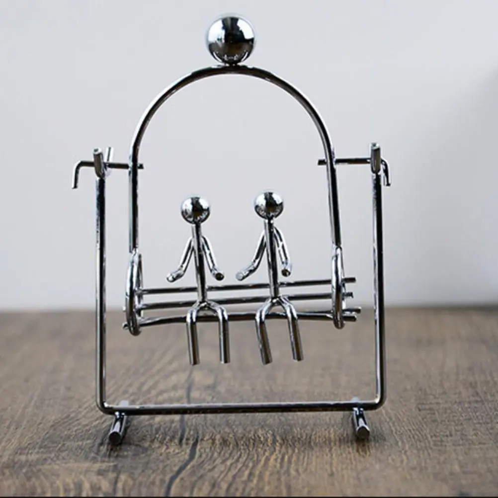 Pequeno ornamento balanceamento pêndulo brinquedo alívio do estresse prata metal decoração de mesa equilíbrio bola balançando