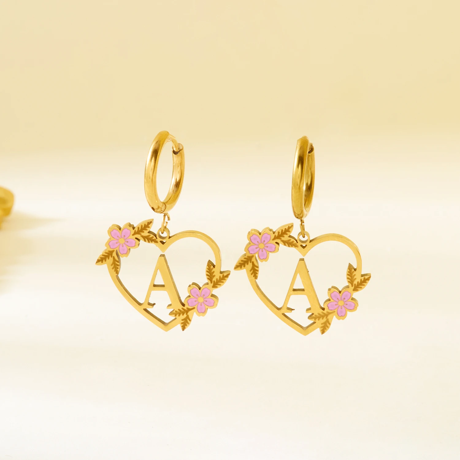 

Fashion 26 Letter Heart-Shaped Oil Dripping Flower English Letter Stainless Steel Earrings for Women Daily WearJewelry Gift