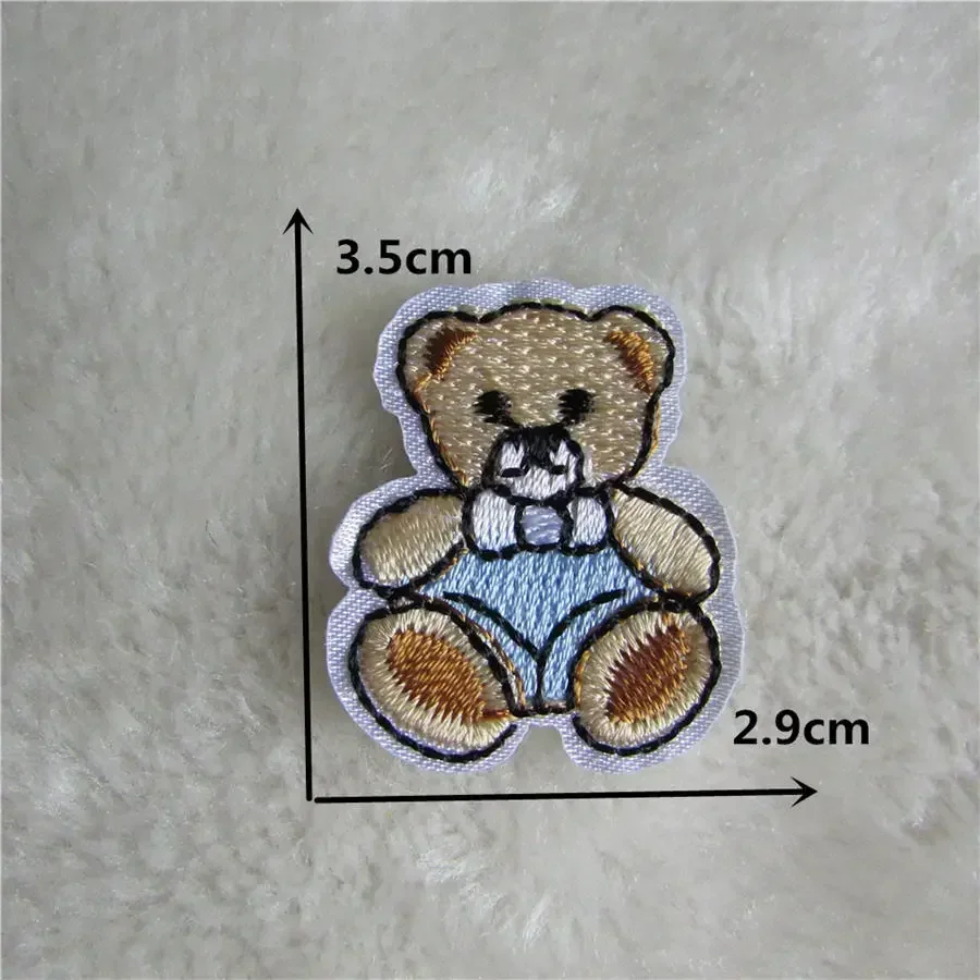 Cartoon panda embroidery Patches Appliques Iron On Patch Cute Bear Sticker for Garment T Shirts Dresses Bags DIY Sewing Crafts