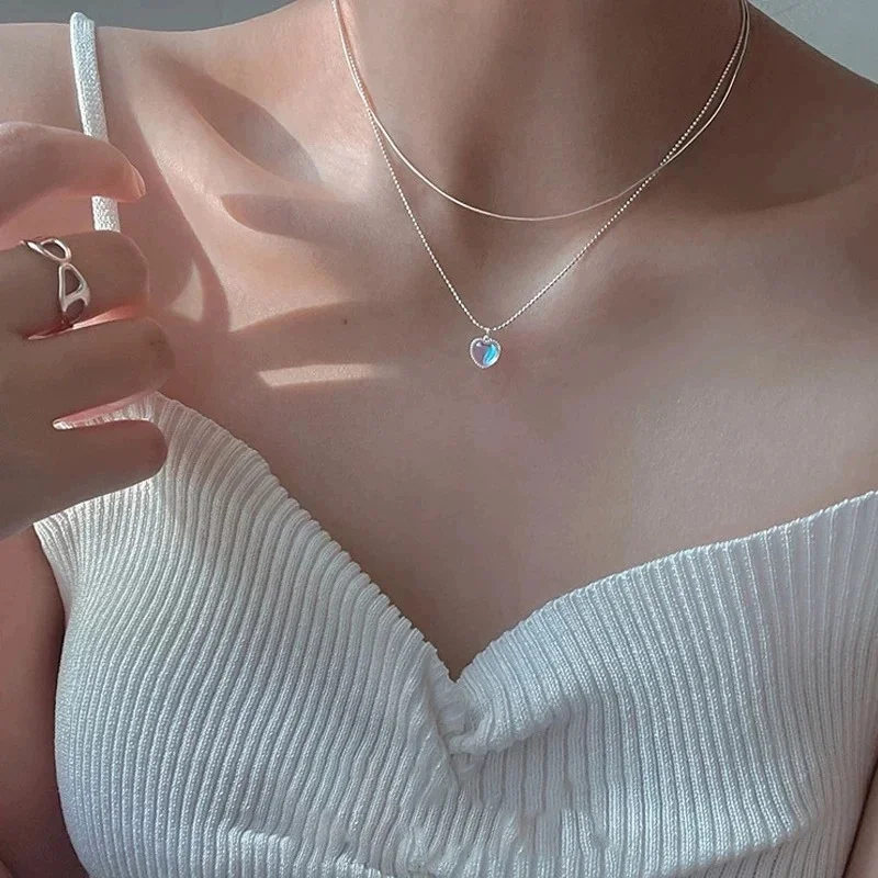 Hot Seller New Double Love Pendant Necklace Female Moonstone Pendant New Clavicle Chain Niche Design Jewelry