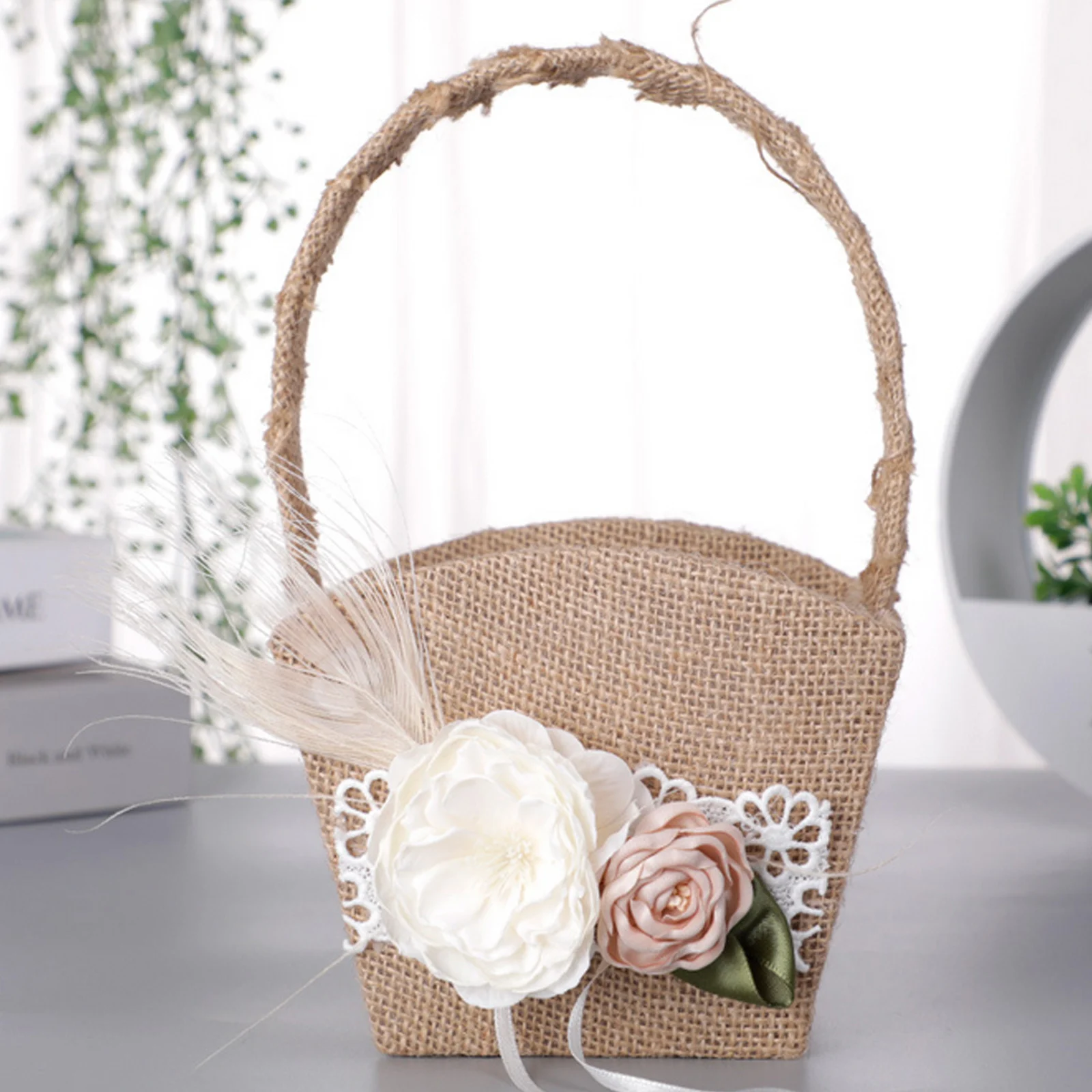 

Deluxe Flower Basket Wedding Decoration Handheld Ornament for Flower Girl Bridal Event Gift Container Petal Holder Baskets