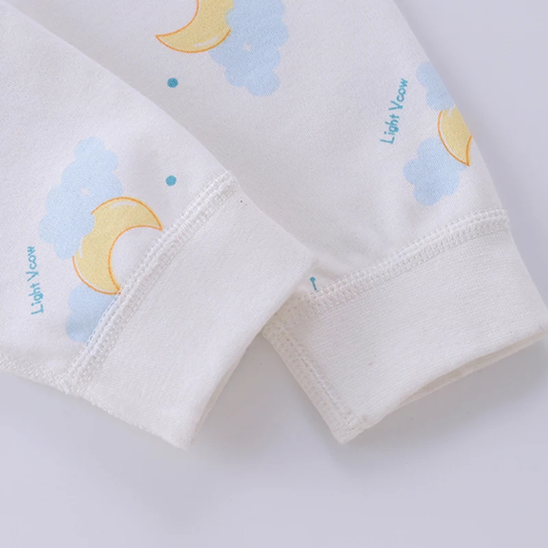 100% Baumwolle Neugeborenen-Baby 2-Teiliges Bekleidungsset Weiches Langarm-Oberteil und Hose Schlafanzug-Set Baby-Unterwäsche-Outfit für 0-6 Monate – Detail 5