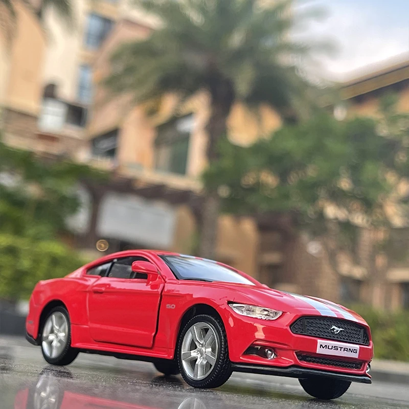 Ford Mustang Diecast Metal modelo de carro esportivo, alta simulação, puxar, coleção de carros de brinquedo, liga, presente infantil, 1:36