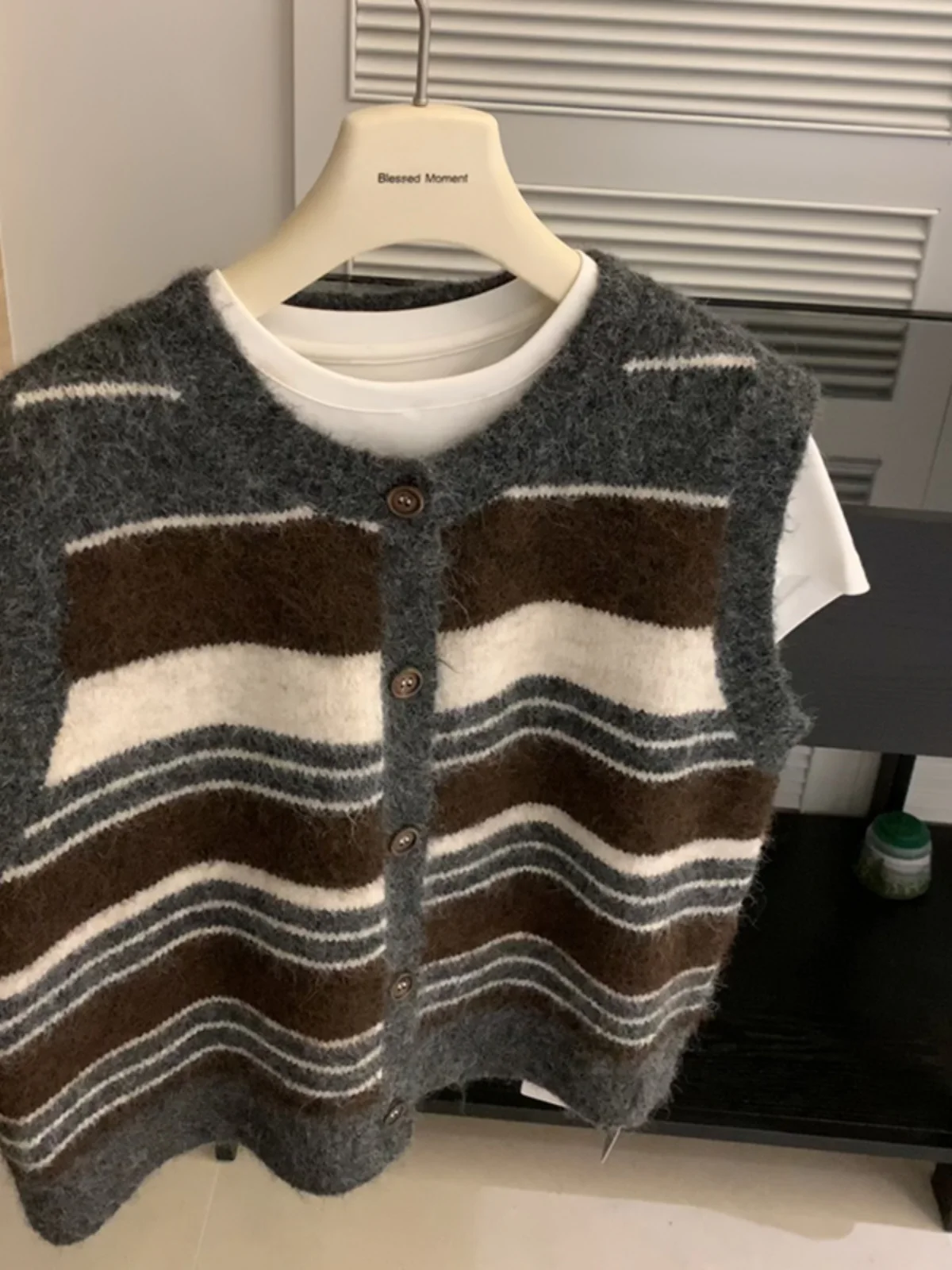 

Korean Retro Striped Knitted Vest Women's Autumn Winter Thiened Inner Wear Sweater Vest Faionable Layering Women's Vest