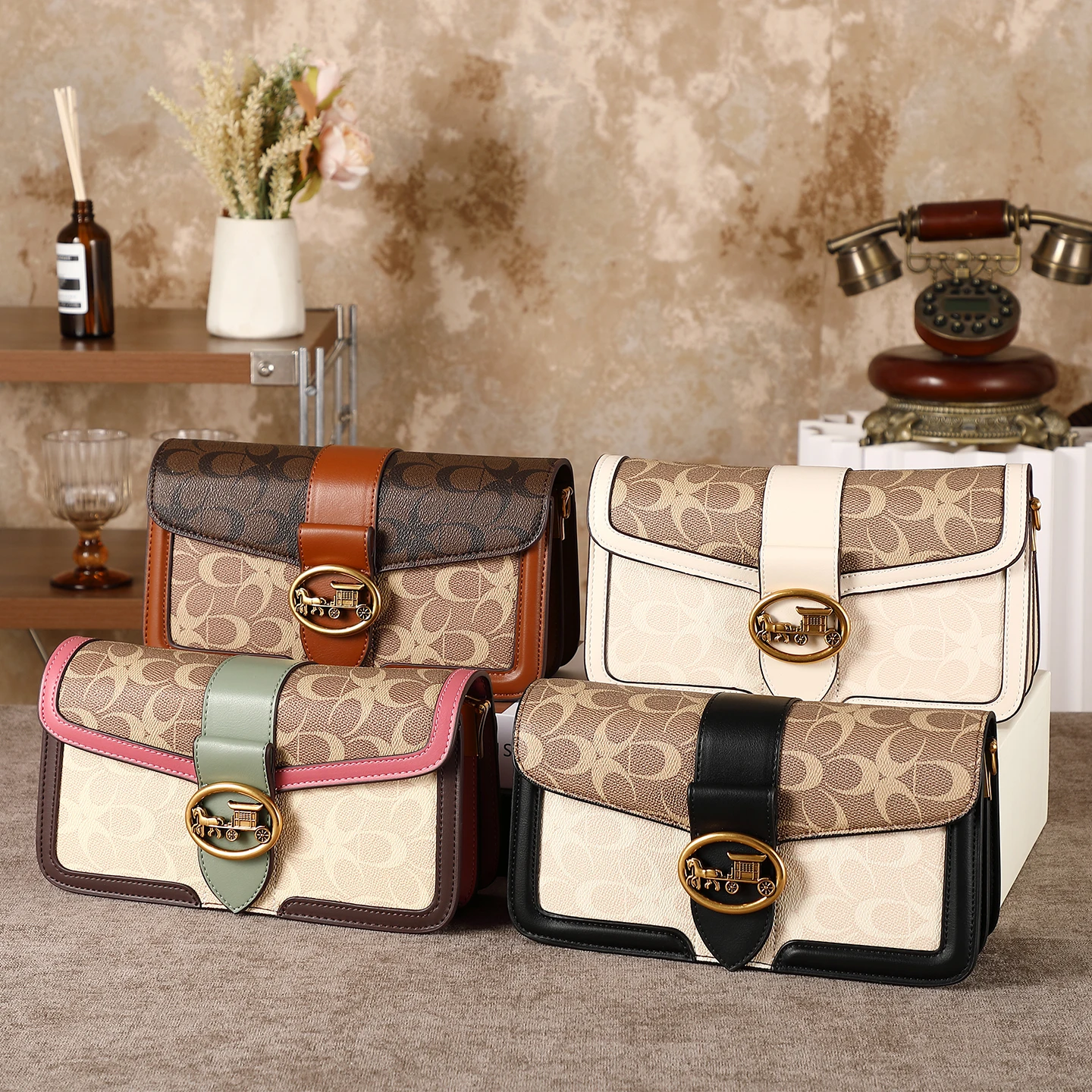 

Ladies' armpit bag, light luxury retro contrasting color fashion designer 2026 new commuting high-end single shoulder crossbody