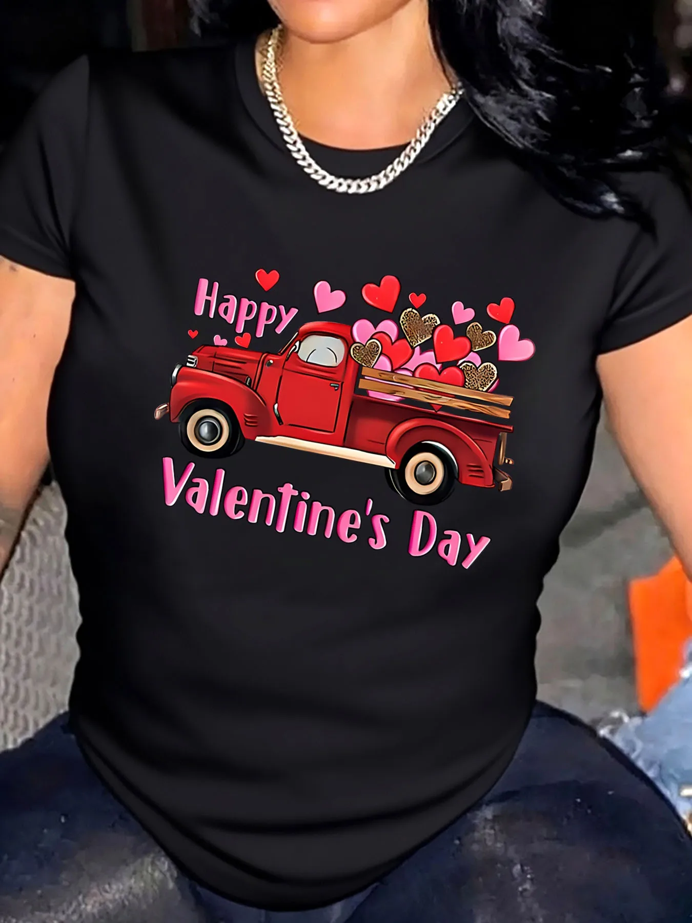 

Женская футболка больших размеров на День святого Валентина, красная грузовик с принтом сердца на открытом воздухе