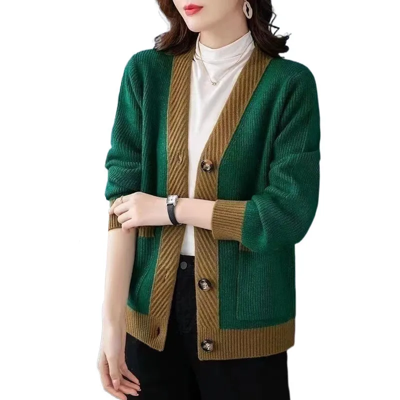 ルーズ長袖カーディガン女性春秋の女性のセーターコートファッション秋服ボタンニットジャケットトップ女性
