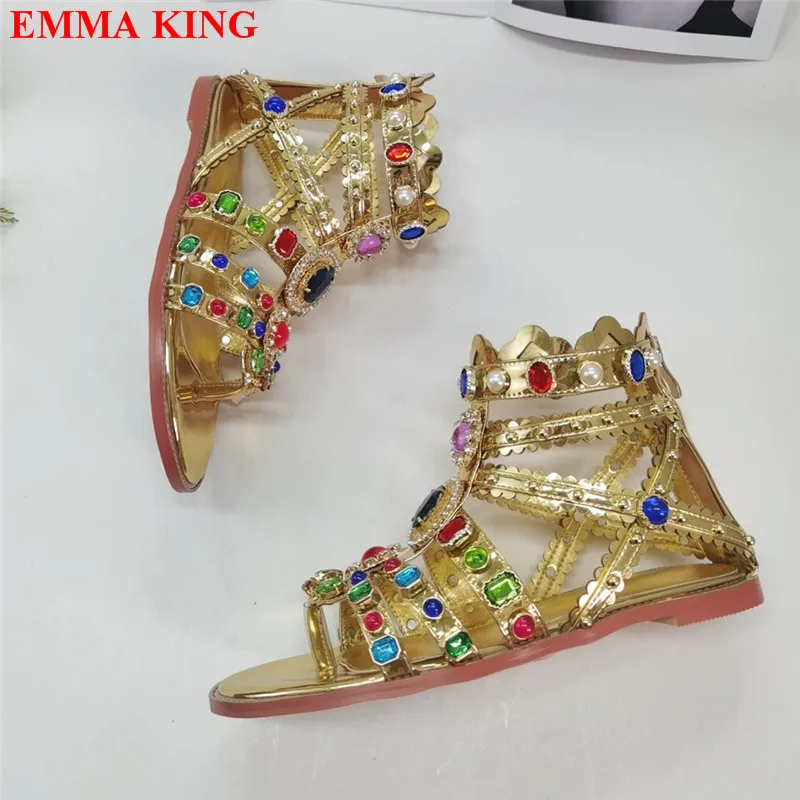 الفتيات الفاخرة الذهب حجر الراين الصنادل النساء أزياء حزب متجرد أحذية الصيف كريستال الماس أحذية الزفاف الصنادل المسطحة النساء