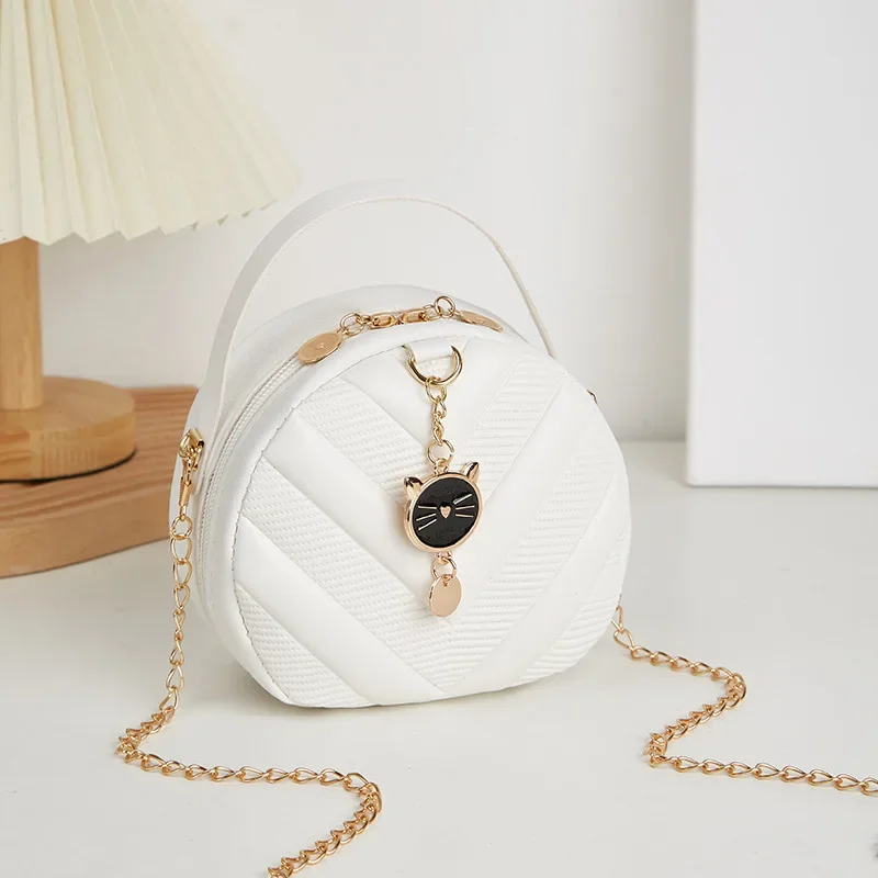 Women\'s Bag Trendy Fashion Casual V-shaped Embossed Pattern Cat Pendant Diagonal Cross Small Round Bag Shoulder Bag