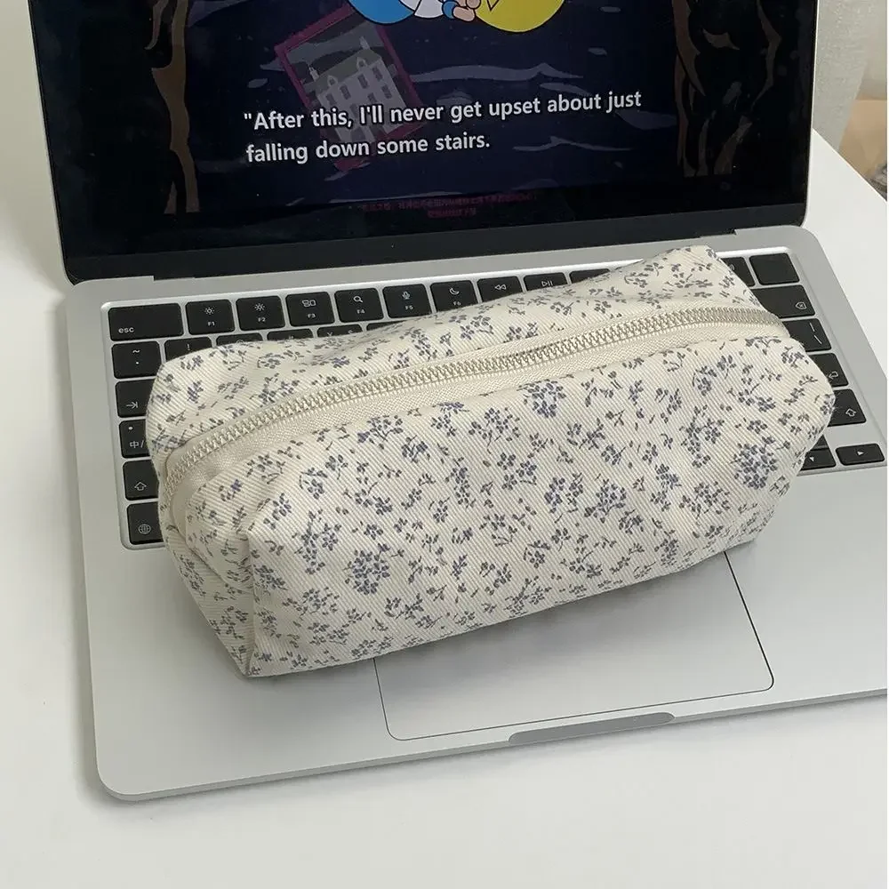 Pequeno fresco floral caneta saco grande capacidade lápis caso multifuncional saco de armazenamento de papelaria estudante escola organizador suprimentos