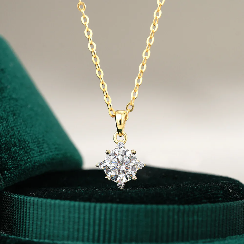 

Luxury 100% Real 18k Gold Women's Classic Four Claw Z Diamond Pendant Clavicle Chain Moissanite Necklace