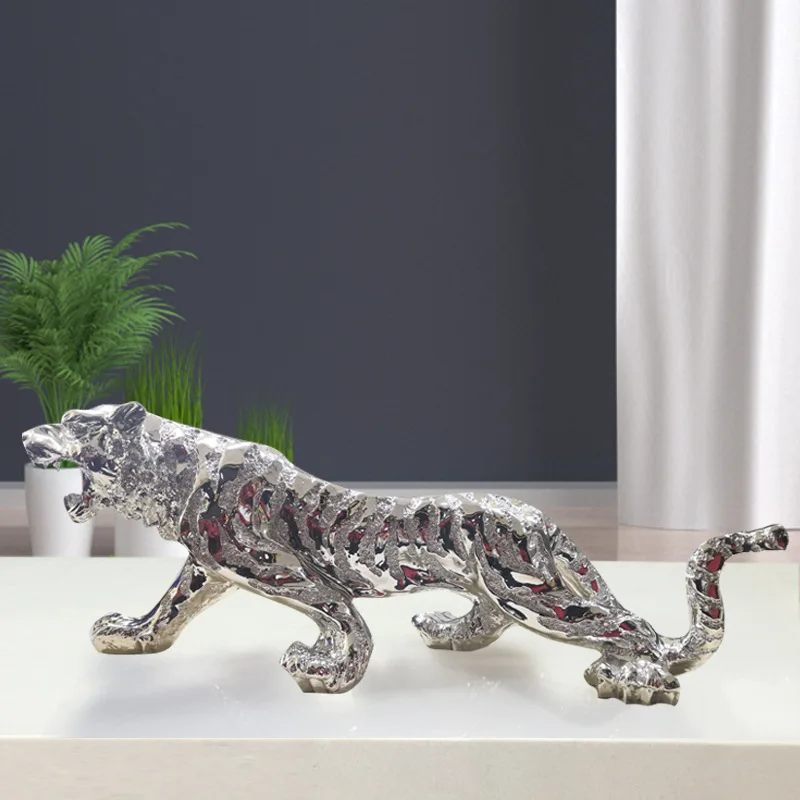 Golden Tiger Animal Sculpture, Electroplated Resin Crafts, Home Decoration, Living Room and Office Desk Decoration Ornaments