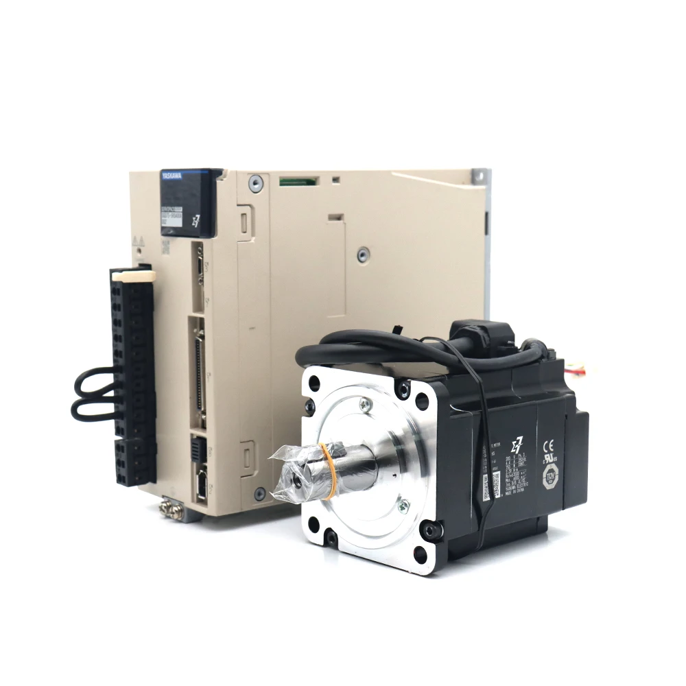

Серводвигатель Yaskawa 750 Вт SGM7J-08AFC6S 2,39 Нм, 4,4 А, 3000 об/мин и драйвер SGD7S-5R5A10A002 с кабелем