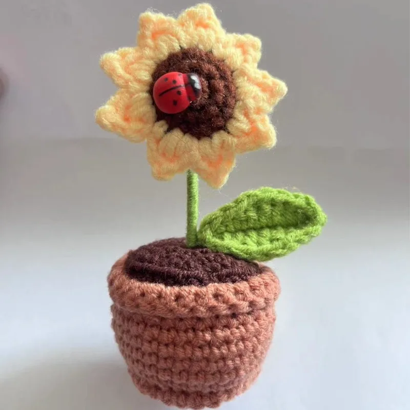 Vendita calda Divertente set di peluche all'uncinetto: pulcino, ape e tartaruga con fioriera di girasole, giocattoli lavorati a maglia fatti a mano e regalo decorativo