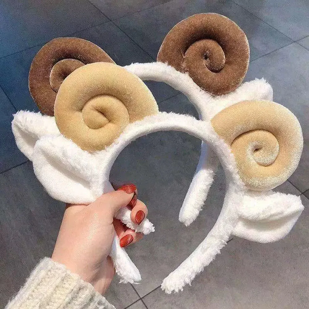 

1PC Fluffy Sheep Horn Headband, Soft Plush Material, Cute Style, Multi-Color Spiral Horn Detail,Trendy Decor for Young Women
