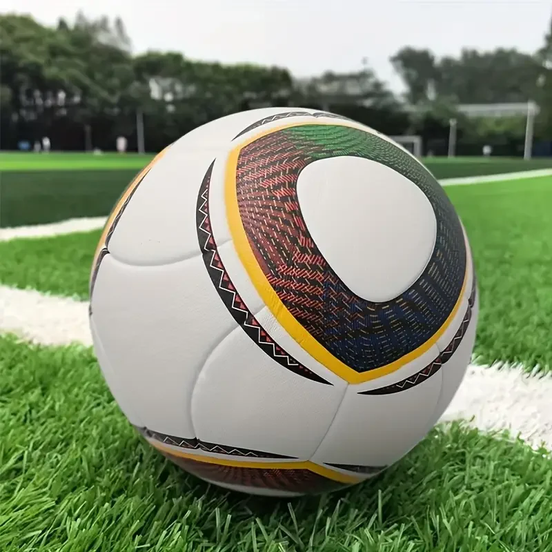 Bola Sepak Baru Ukuran Standar 5 Bahan PU Berkualitas Tinggi Pertandingan Olahraga Tim Luar Ruangan Rumput Pertandingan Sepak Bola Tanpa Jahitan Latihan Futbol