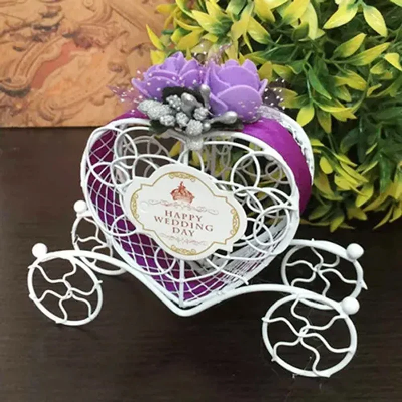 10/30pcs Love Carriage Style European Creative Personality Tieyi Happy Candy Baby Full Moon with Hand Gift Box Site Decoration