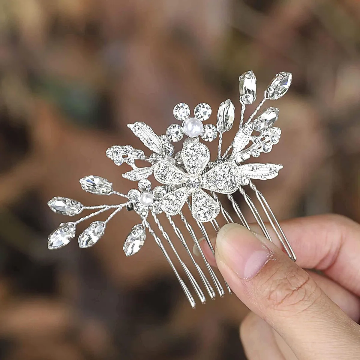 Exquisite Shiny Rhinestones Bridal Head Jewelry Comb White Wedding Hair Comb Handmade Women\'s Jewelry Accessories Banquet