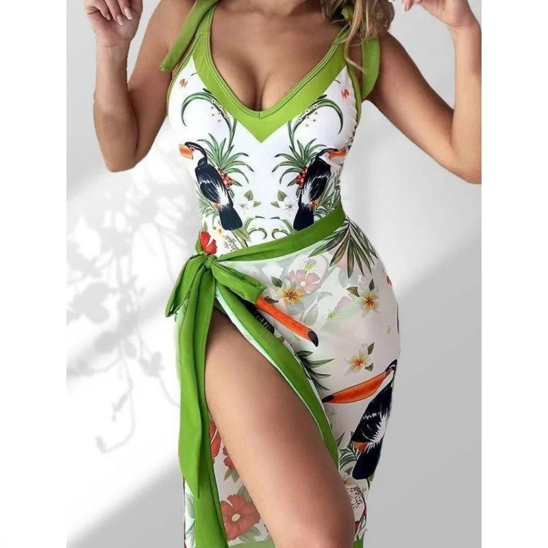 2024New One-Piece French Retro Flying Bird Printed Swimsuit Small Fresh Beach Skirt Two-Piece Swimsuit for Women