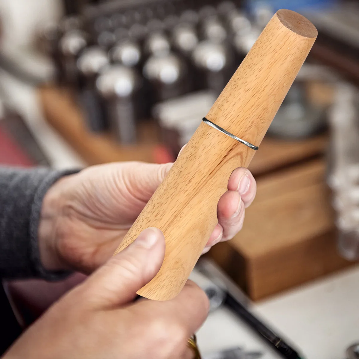 

Деревянный мандрель для браслетов, цельный круглый мандрель для браслетов-бэнглов, инструмент для ремонта и формовки ювелирных изделий, трапециевидный цилиндрический дизайн, для самостоятельного изготовления, легко переносить