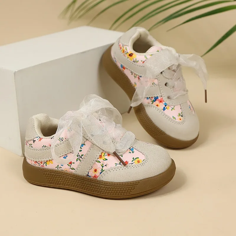 Kinder-Tennisschuhe mit süßen Spitzenschleifen, lässige Kinderschuhe mit weicher Sohle, brandneue Mädchen-Sportschuhe 2026, rutschfest, trendig – Detail 4