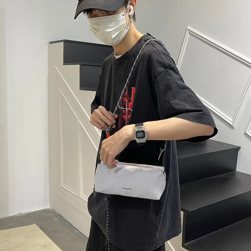 New Light Chest Bags Simple Outdoor Mountaineering Men's Bags Casual All-match Crossbody Bags Solid Color Fashionable Men's Bags
