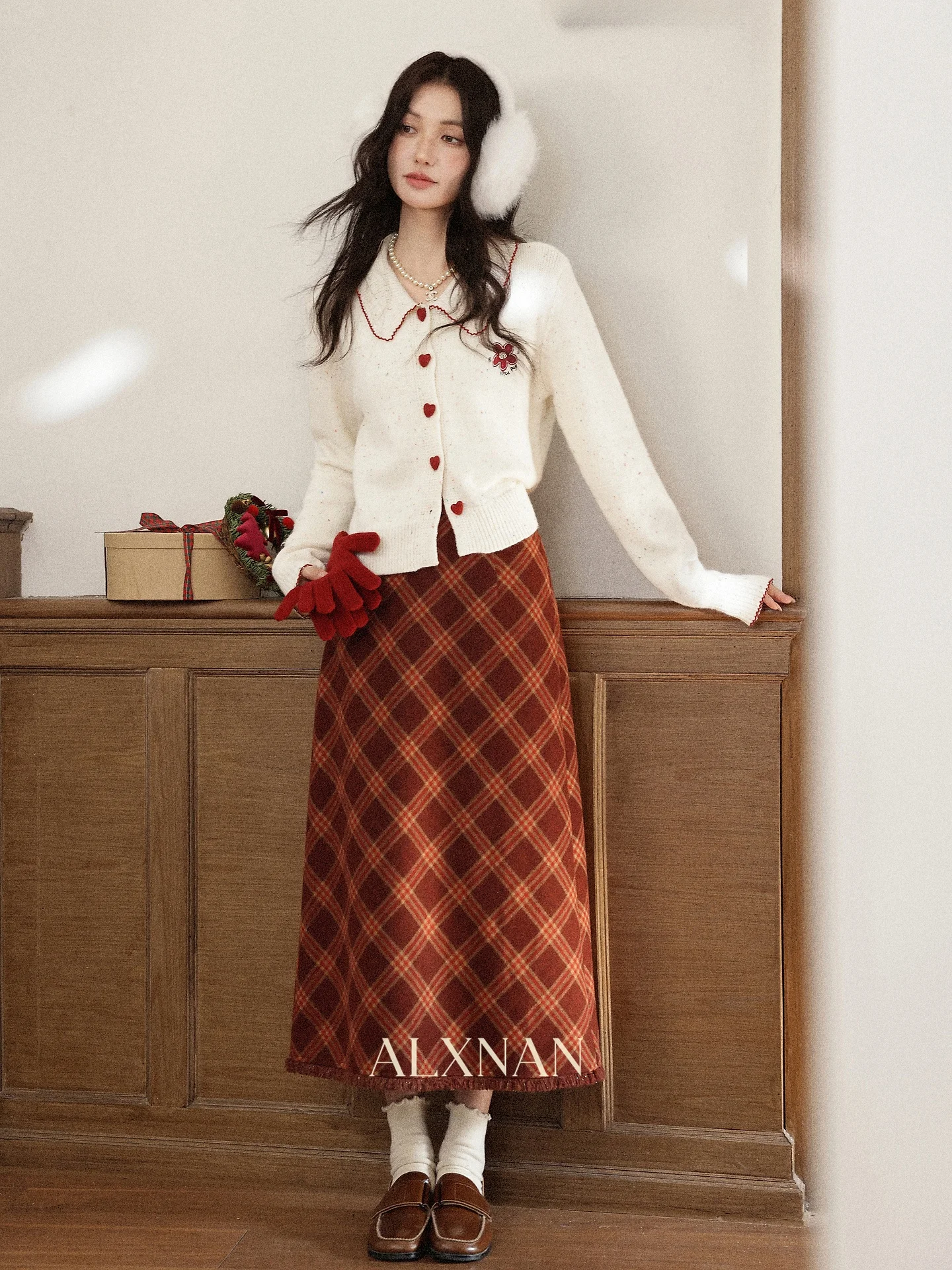 

Горчичный вязаный свитер South Deer Red Berry Jam, винтажная тонкая юбка в клетку, женский зимний комплект Faion, повседневный комплект Sle Lo...