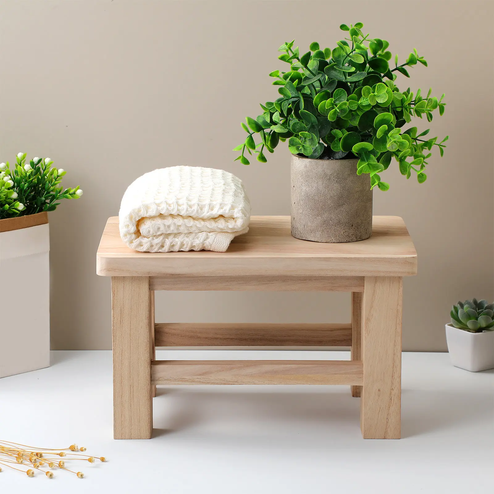 sgabello-piccolo-in-legno-massello-naturale-versatile-e-basso-per-cambiare-scarpe-poggiapiedi-supporto-per-piante-stile-rustico-per-soggiorno