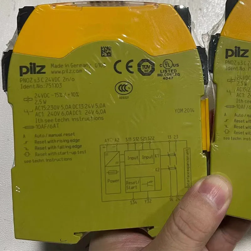 مرحل Pliz PNOZ S3 C 24VDC 2N/O مرحل الأمان pilz 751103 مرحل الأمان pilz 751103