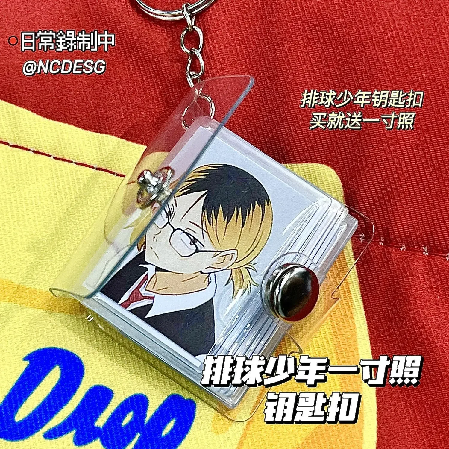 Haikyuu 1 hüvelykes foto keychain Kreativitás Anime Gúnyrajz Medál shoyo hinata Olvasottság Célravezető Kitüntet accessor születésnapi Adomány