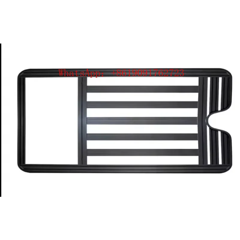 

Многофункциональный багажник на крышу с модифицированной складной лестницей для внедорожного оборудования