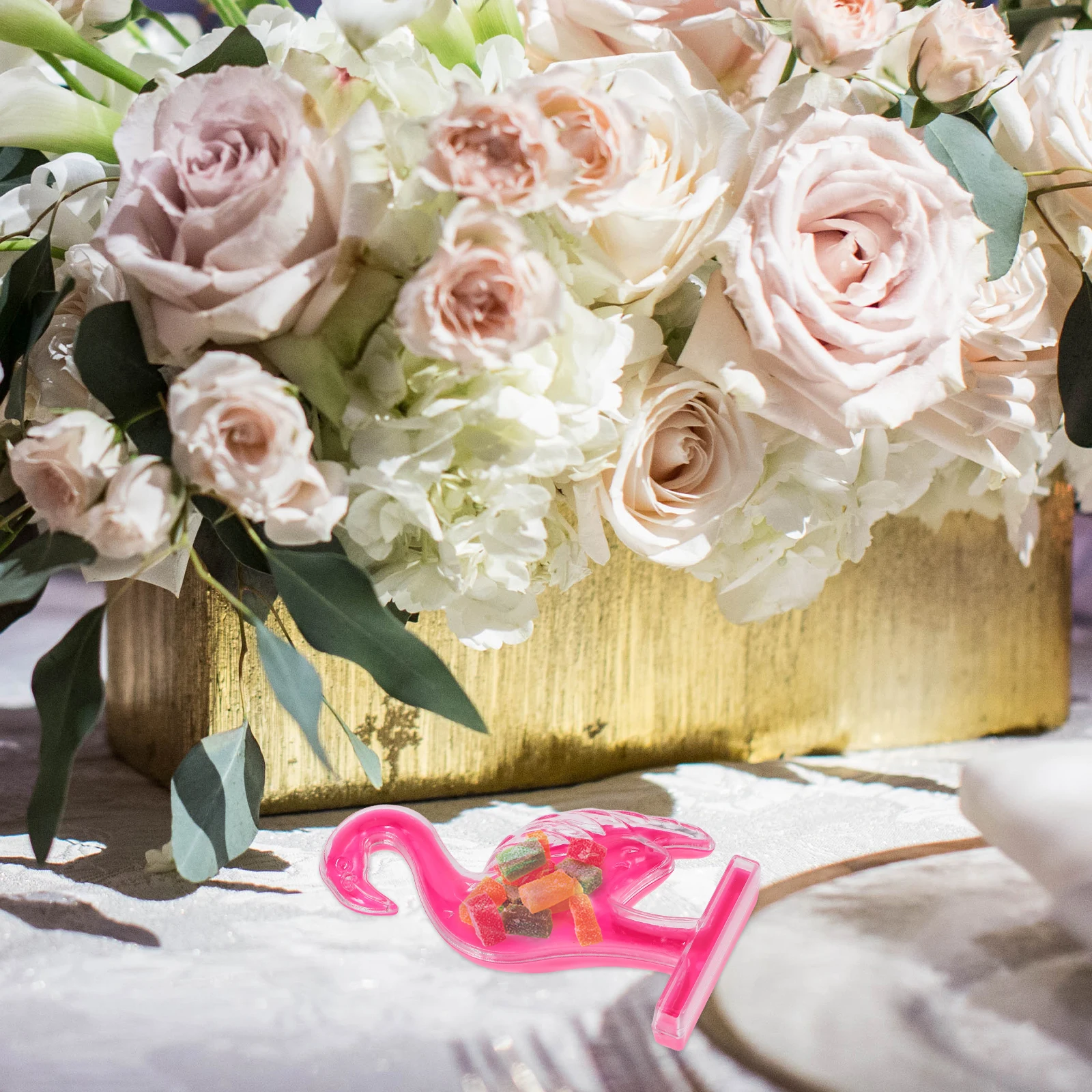 

12Pcs Flamingo Transparent Snack Packaging Box Creative Design Candy Container Lid Party Wedding Candy Boxes Goodie Boxes