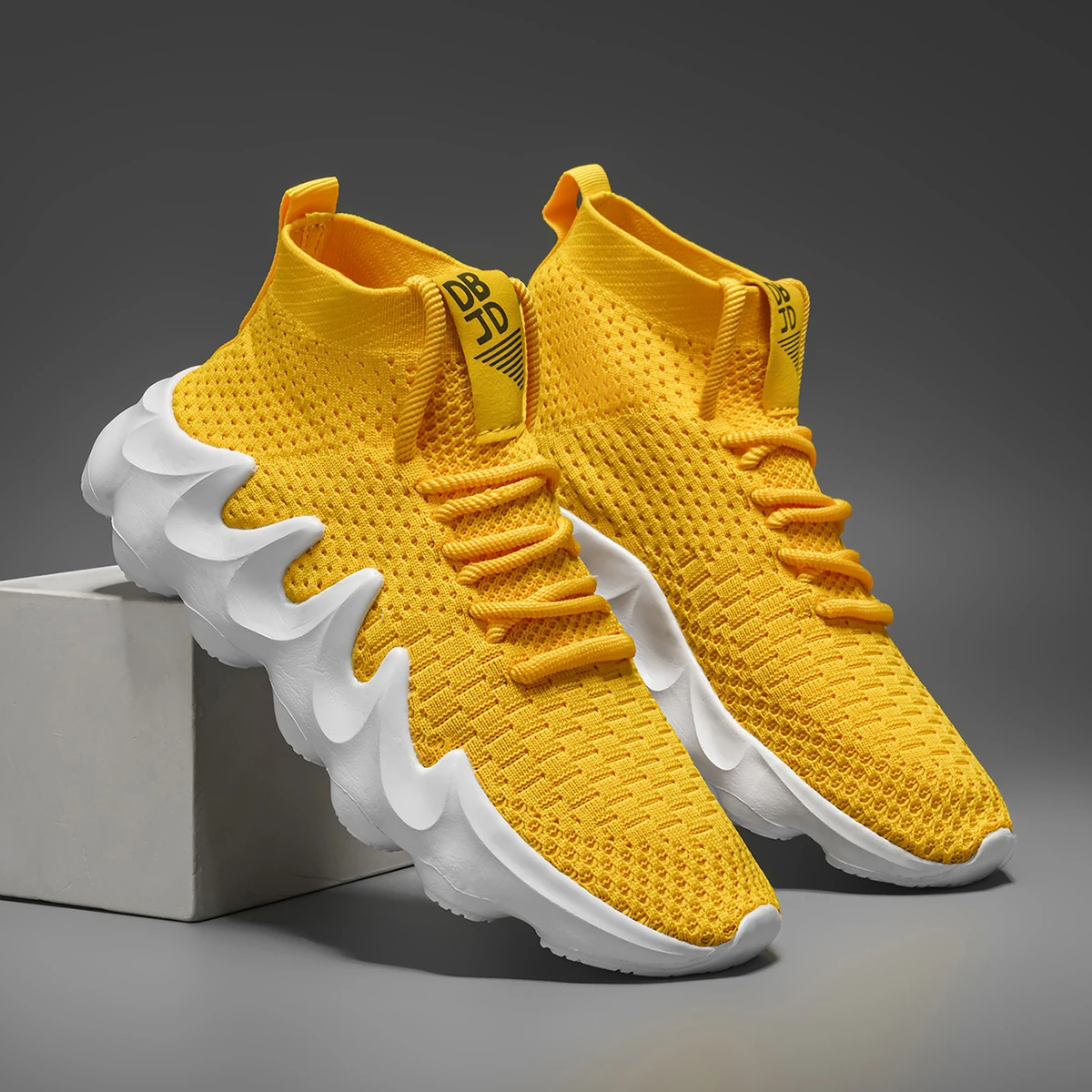 Men's Large Size Sports Shoes Outdoor Hiking Running Comfortable Casual Versatile Fashionable Training Shoes for Couples - Image 2