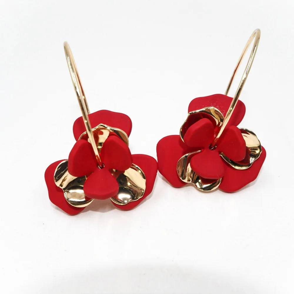 Autumn Winter Bohemia Style Retro French Romantic Camellia Acrylic Material Exquisite Earrings Gentle Statement Hoops