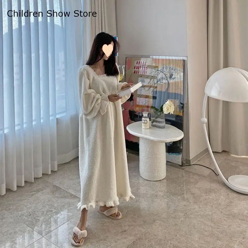 Winter Nightdress Big Size 3Xl 4Xl Home Dressing Gown Women Warm Fleece Sleepwear Loose Long Sleeve Flannel Nightgown Loungewear