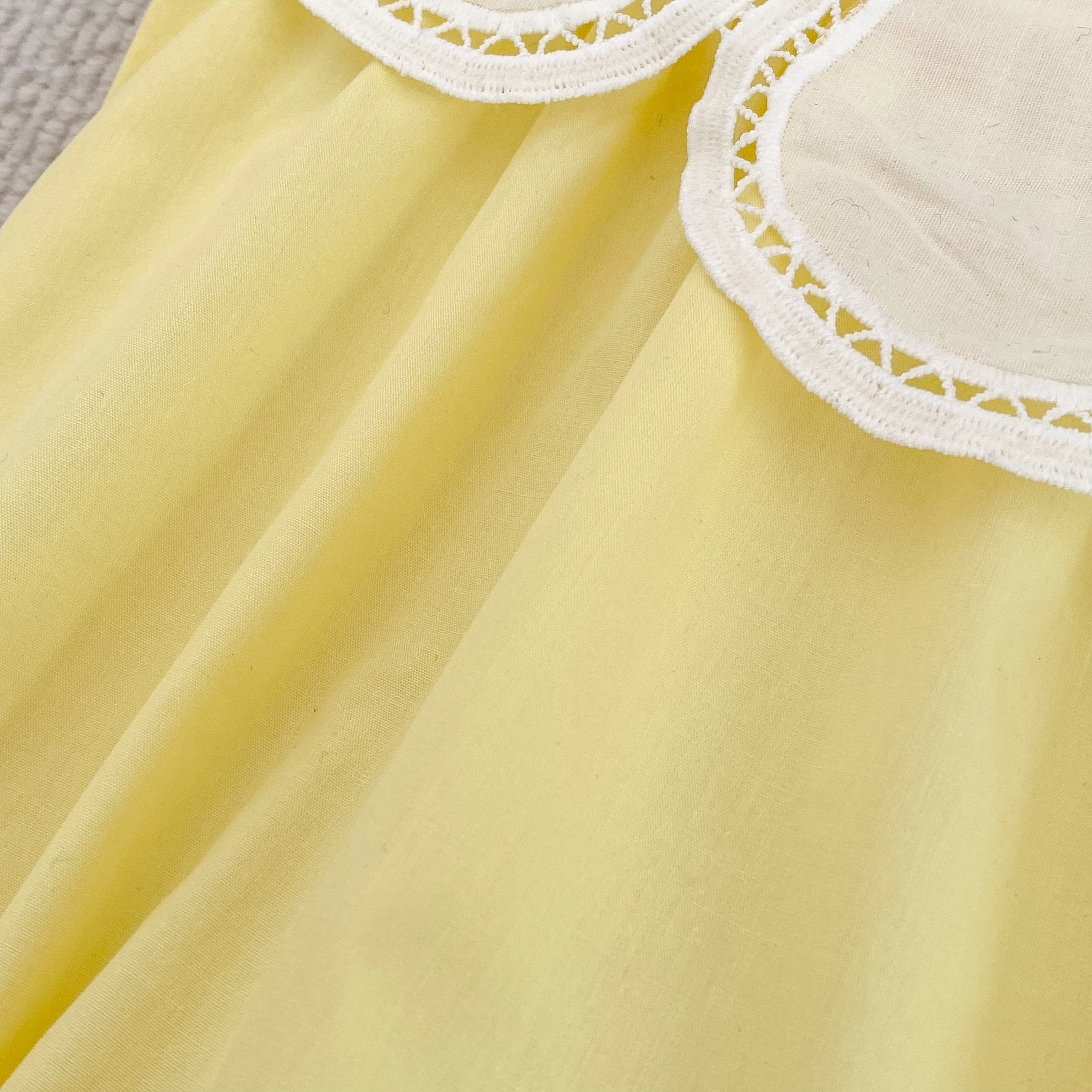 0-24M Baumwolle Sommer Baby Mädchen Kleidung Neugeborenes Baby Mädchen Strampler Ärmelloser Blütenblatt-Kragen Overall – Detail 25