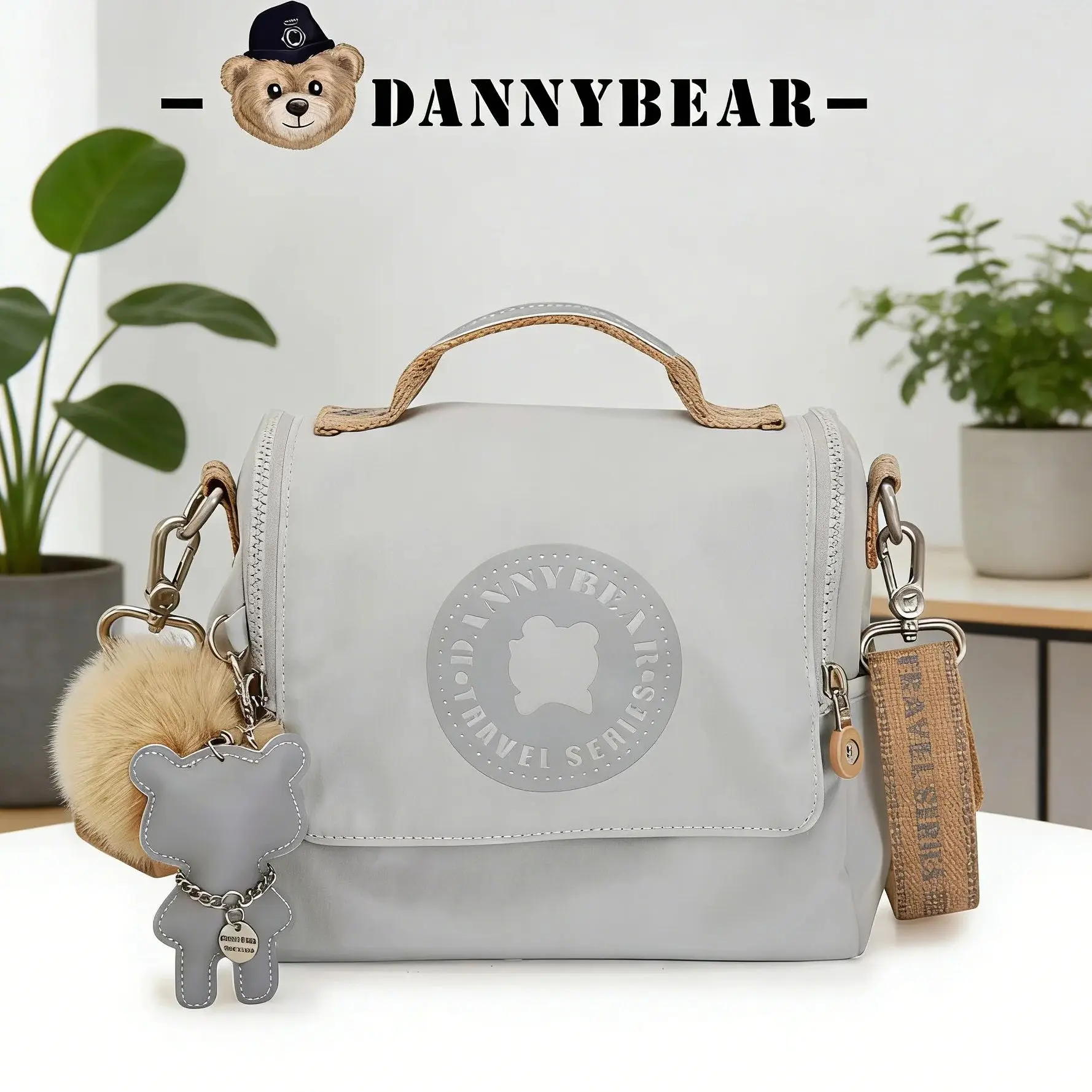 

Женская нейлоновая сумка через плечо Danny Bear, водонепроницаемая сумка через плечо с милым медвежьим шармом, дорожная сумка с регулируемым ремнем для повседневного использования