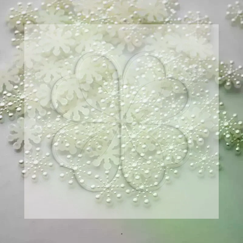 Christmas DIY Decoration 100Pcs 14.5MM White Pearl Resin Snowflakes for Phone Case Scrapbook Craft Decor