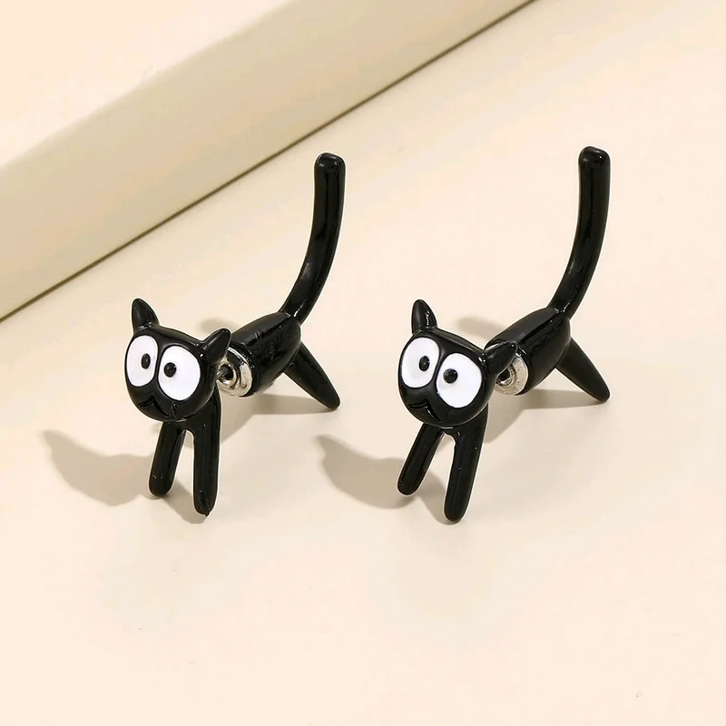 Cute Cartoon Animal Kitten Stud Earring For Women Drip Oil Black White Cat Earrings Teenagers Girls Funny Jewelry Accessories