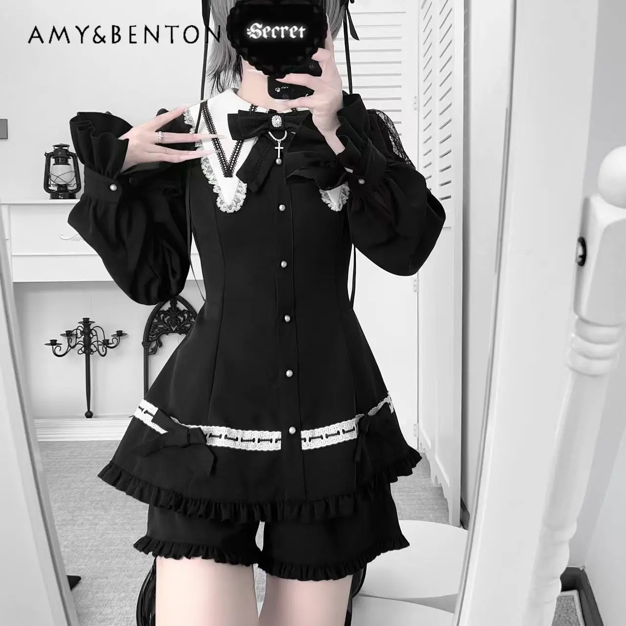 

Original Mine Series Mass-Produced Gothic Lolita Dress Sets Subculture Gothic Lapel Bow Long Sleeve Top Shorts Two-Piece Set