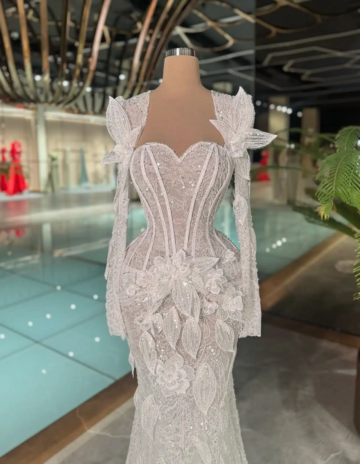 Elegant Ivory Mermaid Prom Dress Sweetheart Long Sleeve Wedding Party Dress Beaded Lace 3D Leaf Design Bridal Dress Customized