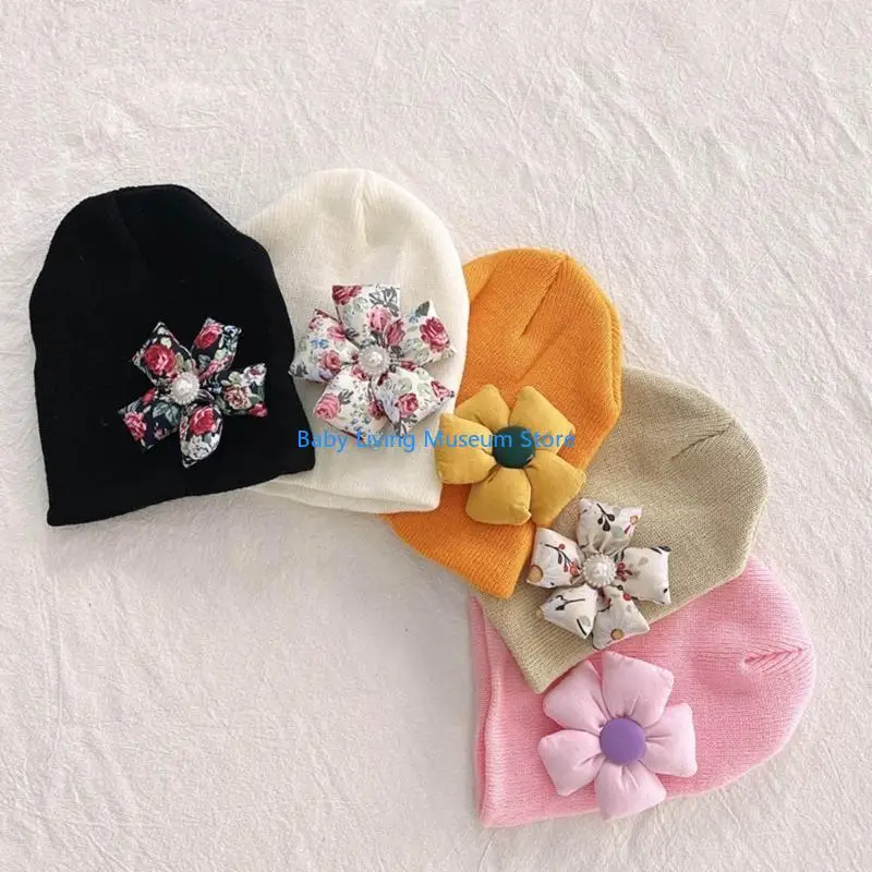 

P31C Soft & Warm Knitted Baby Hat with Flower Embellishments for Babies